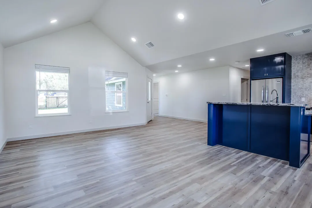 Photo 7 — 2415 22nd Street, Lubbock, TX 79411