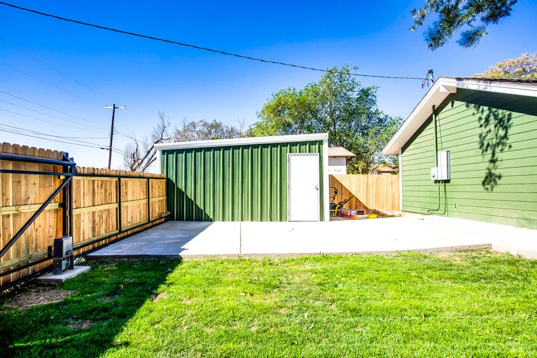 Photo 23 — 2415 22nd Street, Lubbock, TX 79411