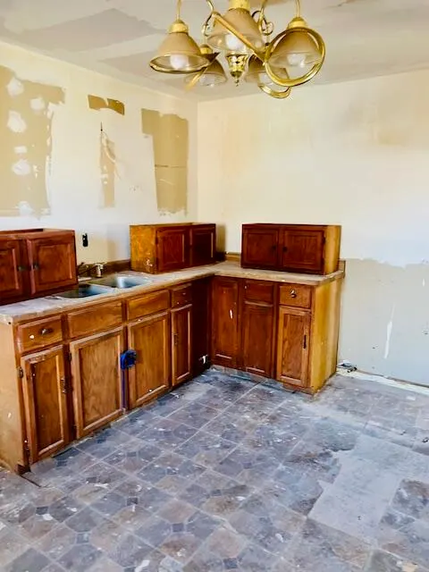 Photo 13 — 3605 Avenue F, Lubbock, TX 79404