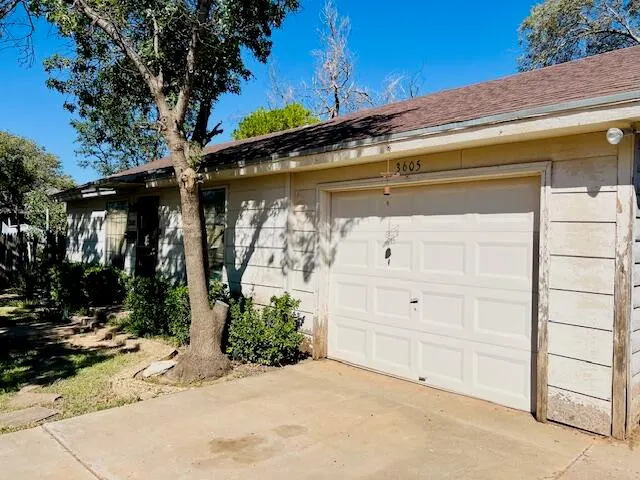 Photo 5 — 3605 Avenue F, Lubbock, TX 79404
