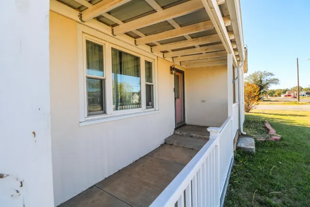 Photo 3 — 411 13th Street, Abernathy, TX 79311