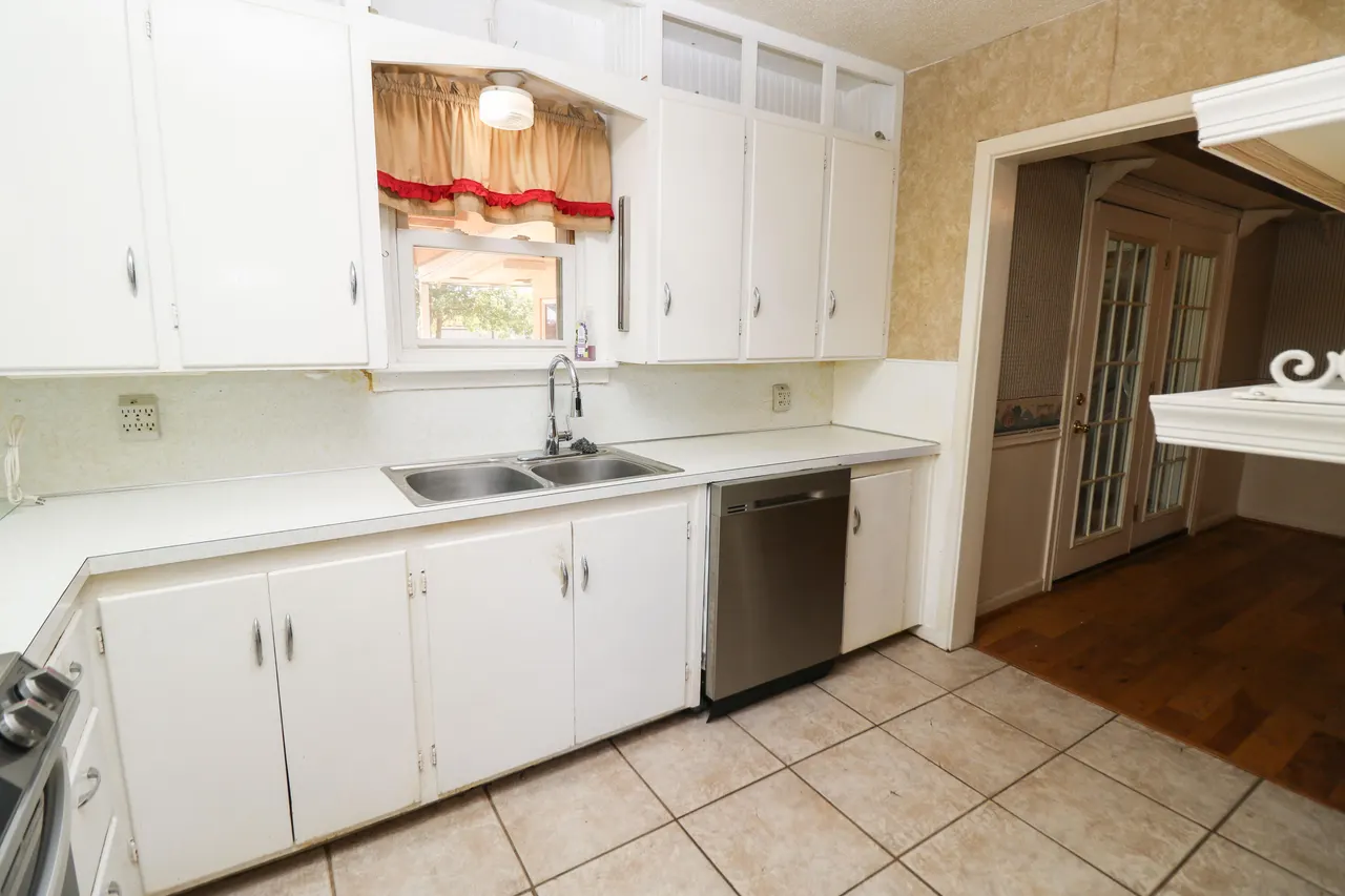 Photo 12 — 411 13th Street, Abernathy, TX 79311
