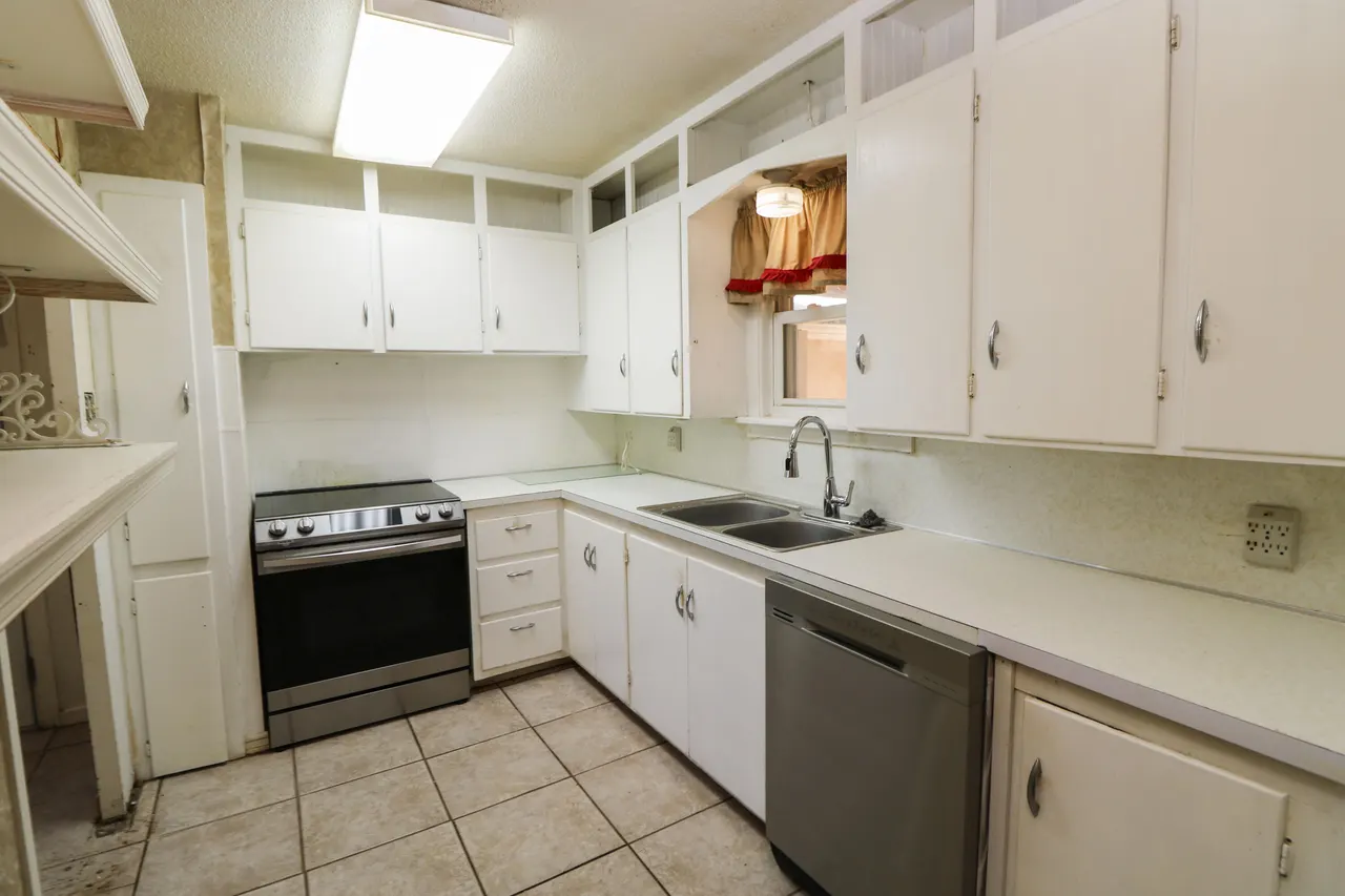 Photo 13 — 411 13th Street, Abernathy, TX 79311
