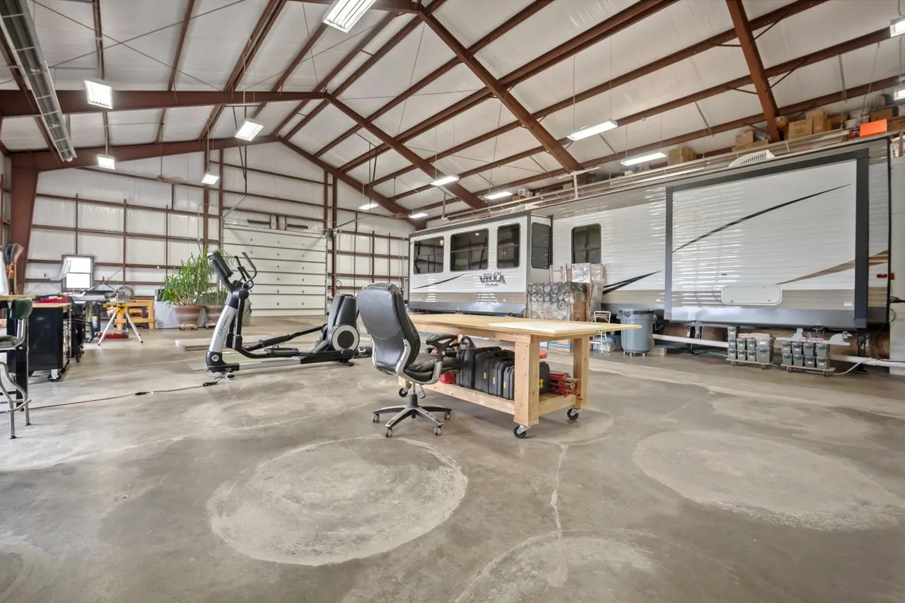 Photo 13 — 1384 County Road 211, Wilson, TX 79381