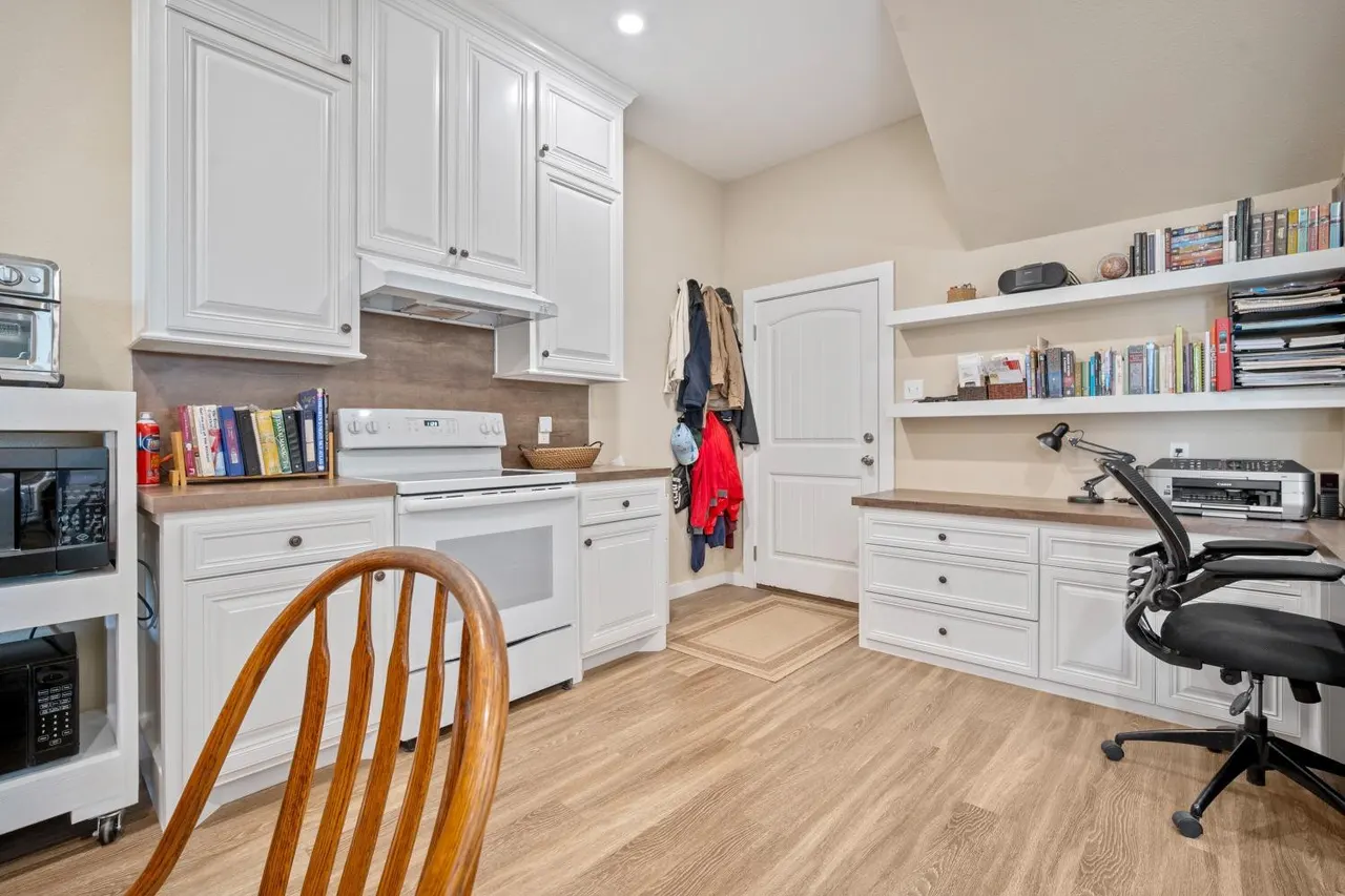 Photo 17 — 1384 County Road 211, Wilson, TX 79381