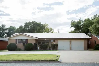 Sold home at 1107 Ennis Street