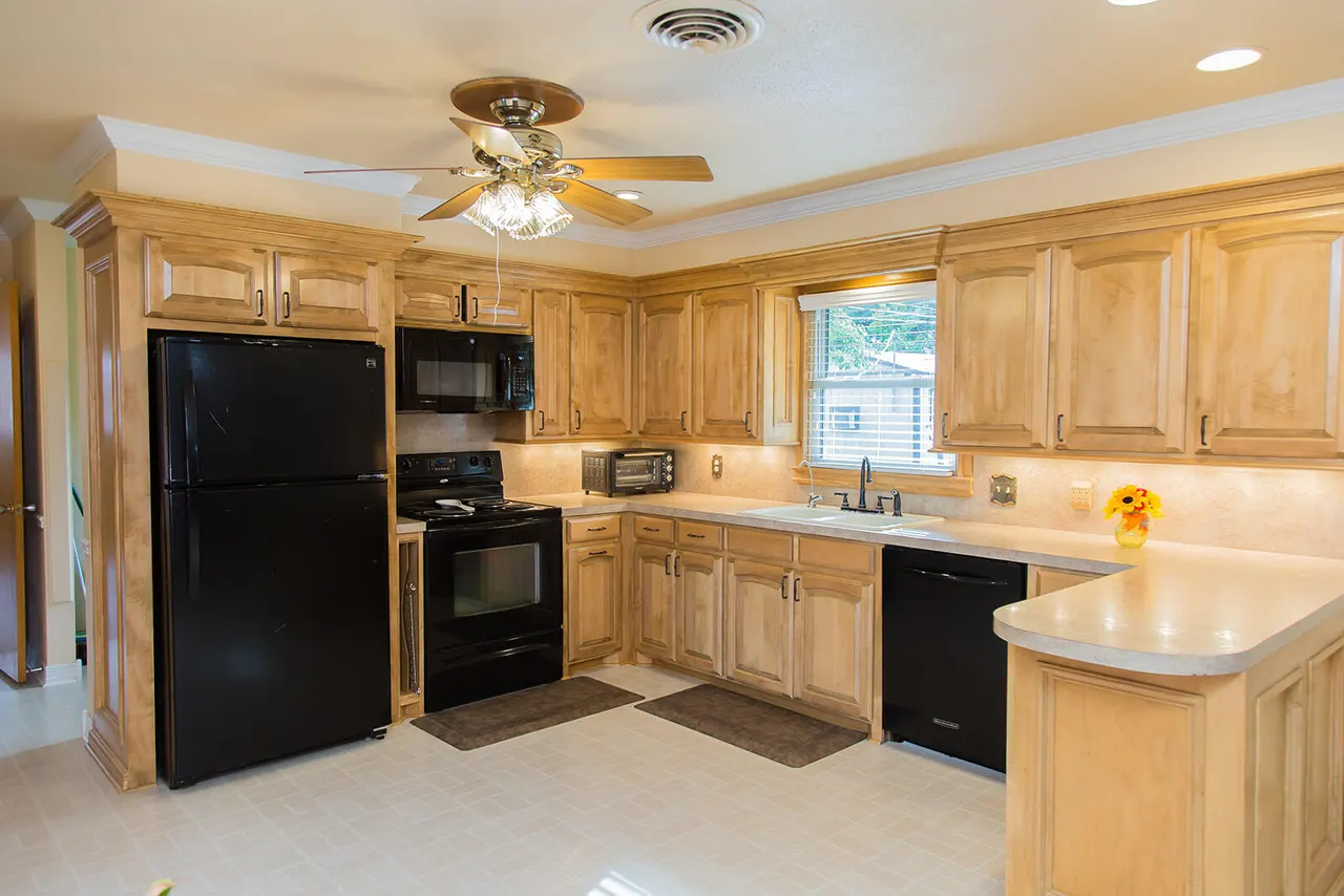 Photo 13 — 1107 Ennis Street, Plainview, TX 79072