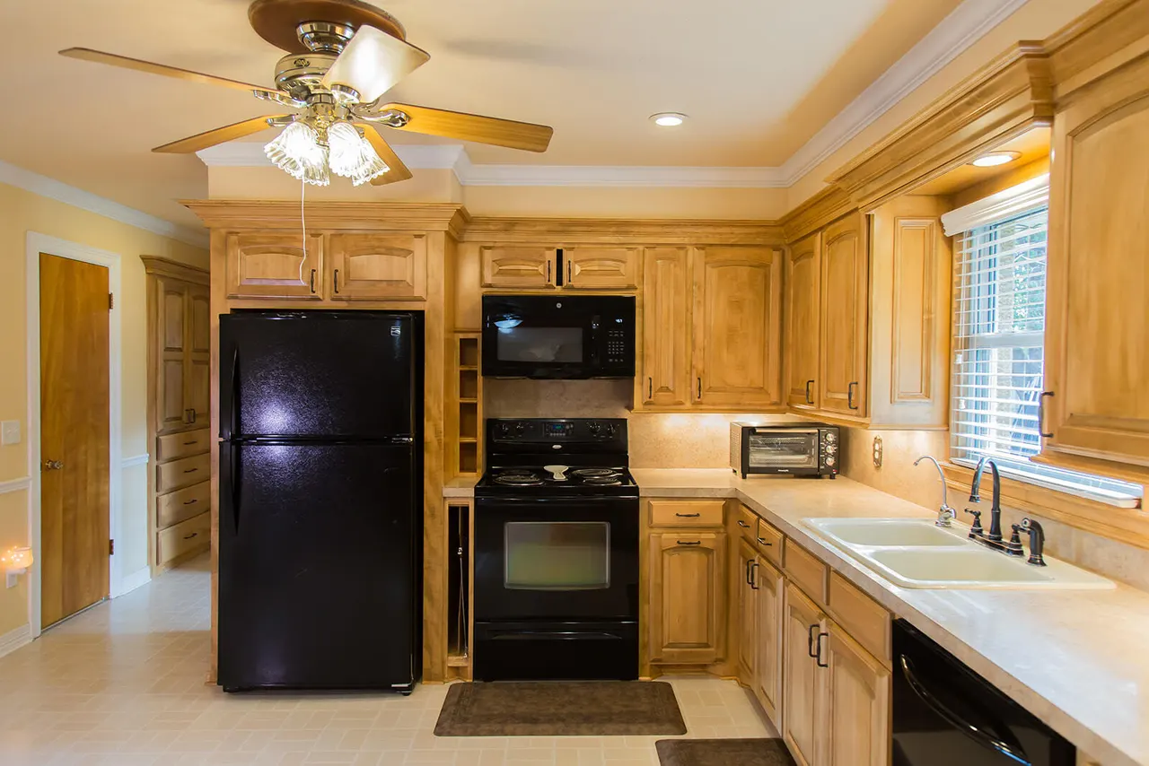 Photo 14 — 1107 Ennis Street, Plainview, TX 79072