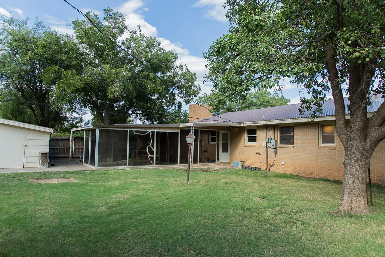 Photo 41 — 1107 Ennis Street, Plainview, TX 79072