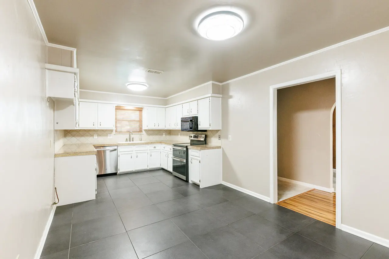 Photo 16 — 4807 59th Street, Lubbock, TX 79414