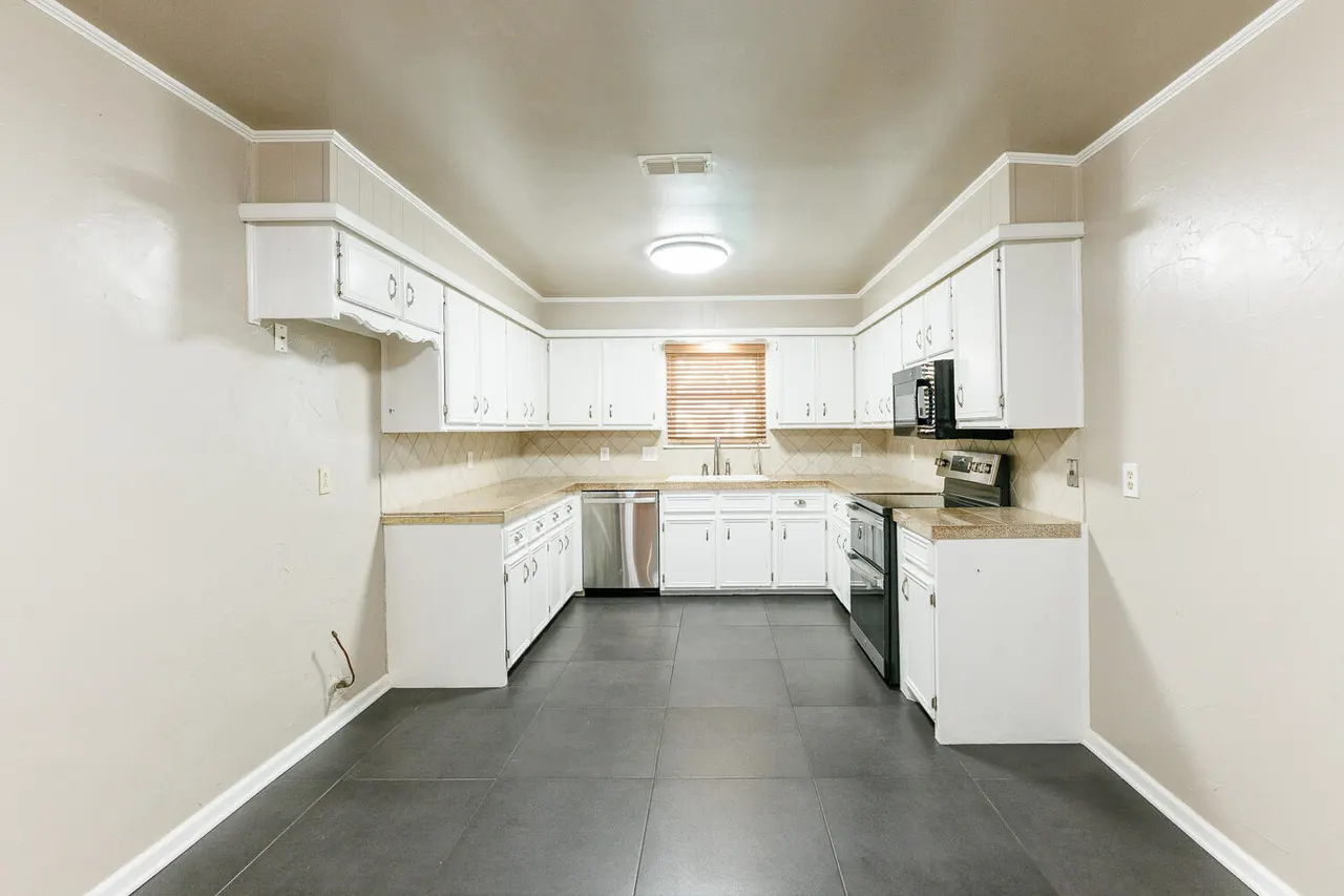 Photo 19 — 4807 59th Street, Lubbock, TX 79414
