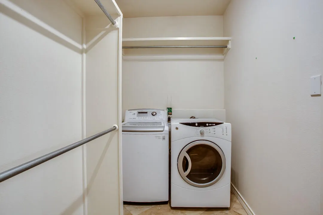 Photo 12 — 3622 31st Street, Lubbock, TX 79410