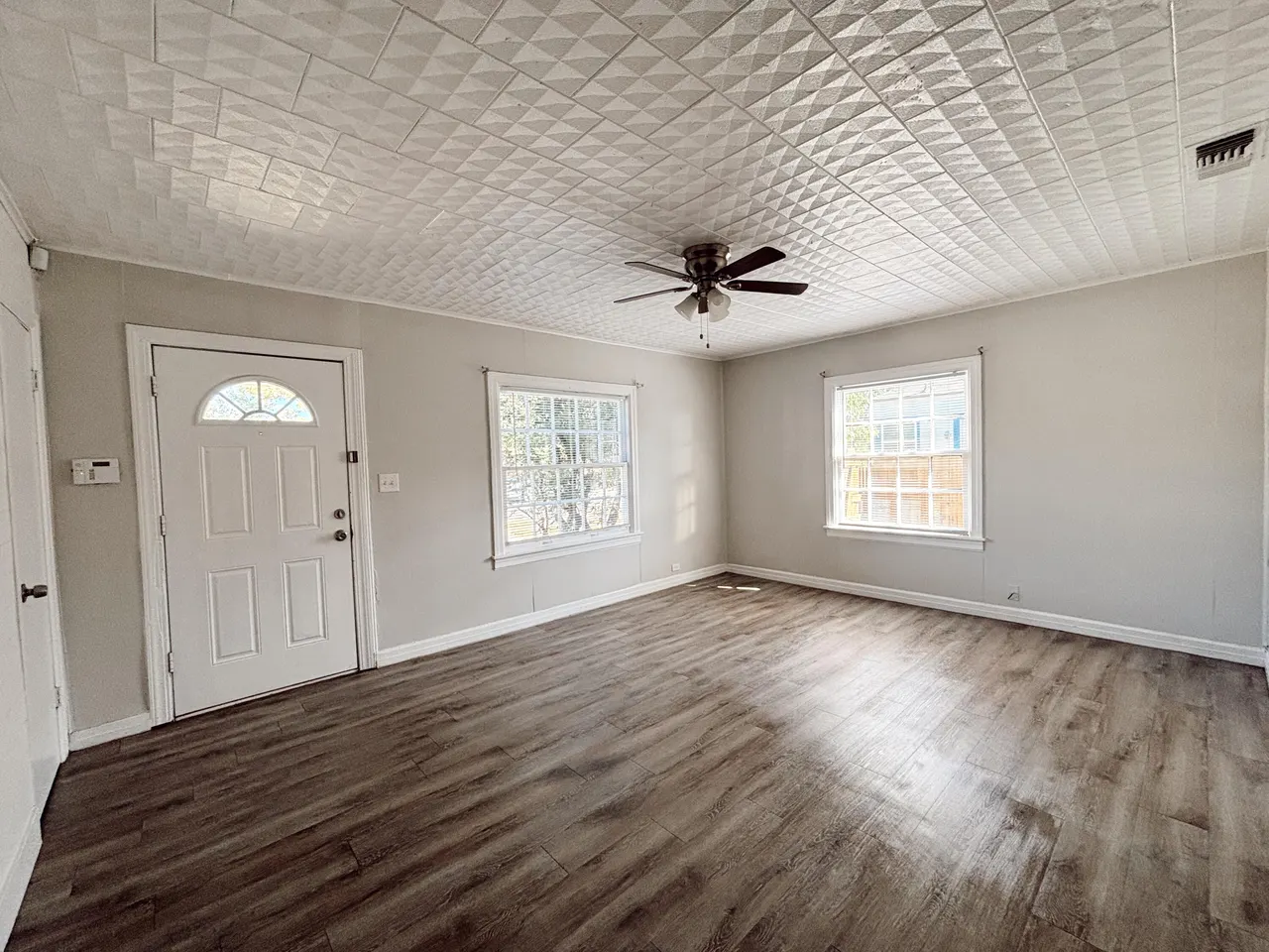 Photo 3 — 1915 26th Street, Lubbock, TX 79411