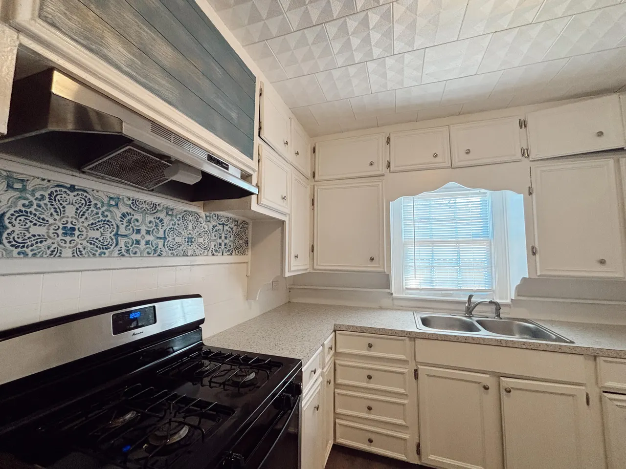 Photo 25 — 1915 26th Street, Lubbock, TX 79411