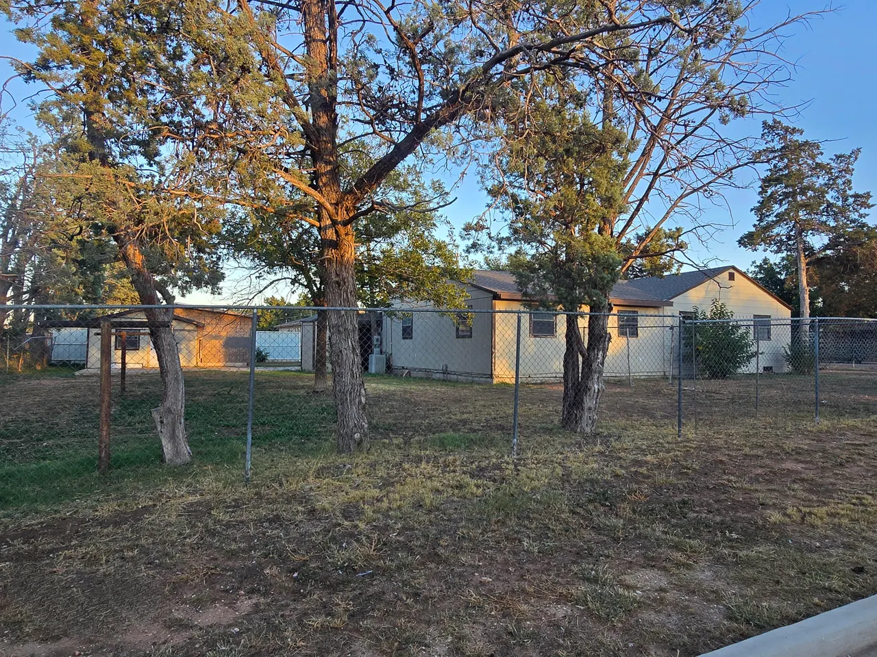 Photo 27 — 320 77th Street, Lubbock, TX 79404