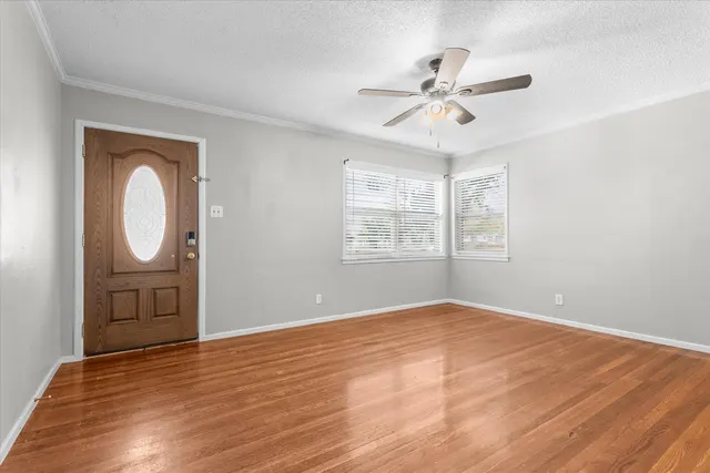 Photo 6 — 2009 65th Street, Lubbock, TX 79412