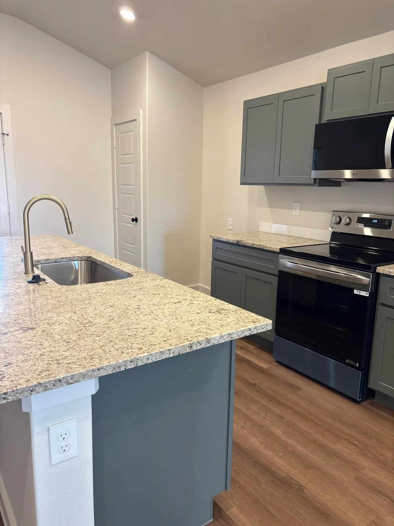 Photo 2 — 2143 Langford Avenue, Lubbock, TX 79407