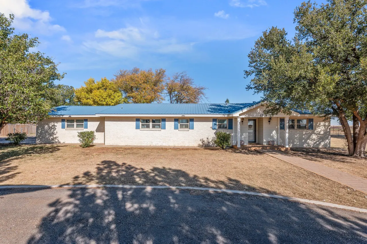 Photo 2 — 1313 US-82, Crosbyton, TX 79322