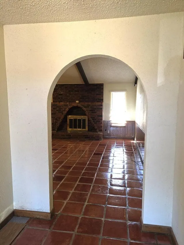 Photo 3 — 1303 Ebeling Drive, Plainview, TX 79072