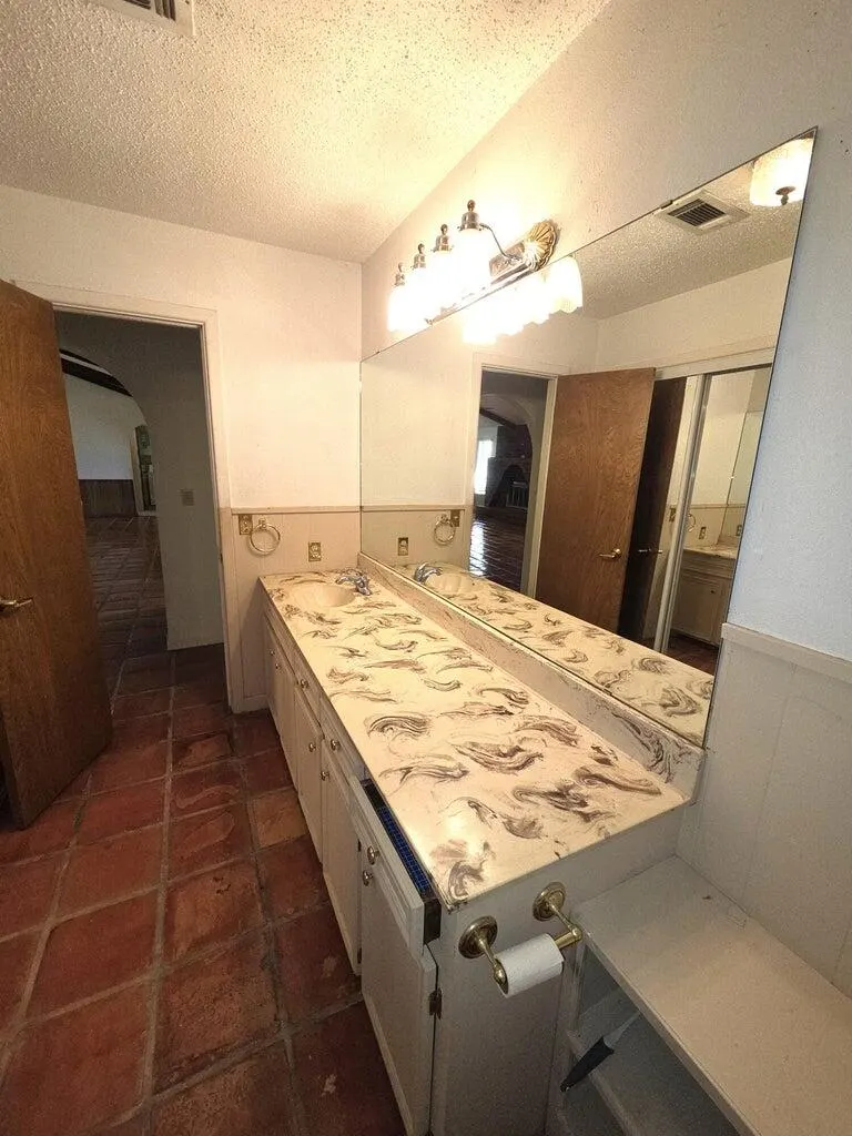Photo 16 — 1303 Ebeling Drive, Plainview, TX 79072