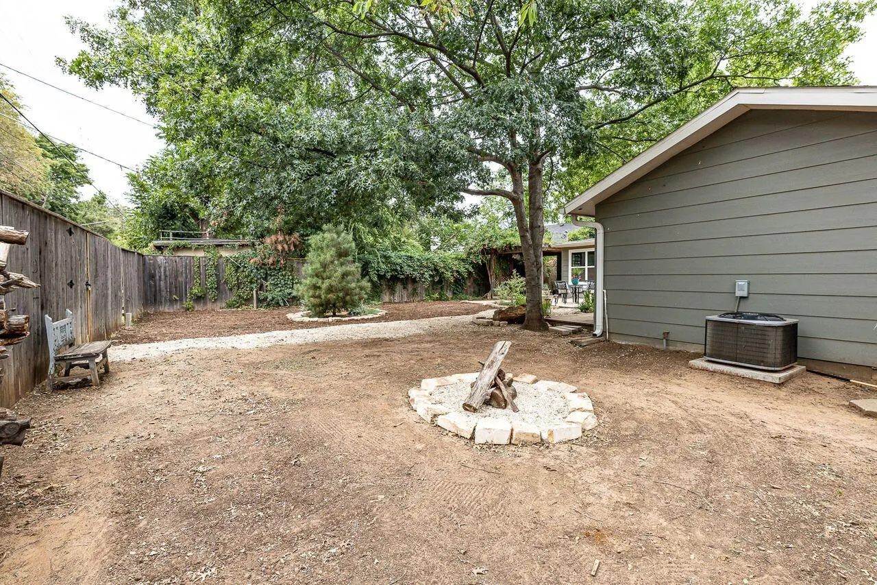 Photo 64 — 2813 22nd Street, Lubbock, TX 79410