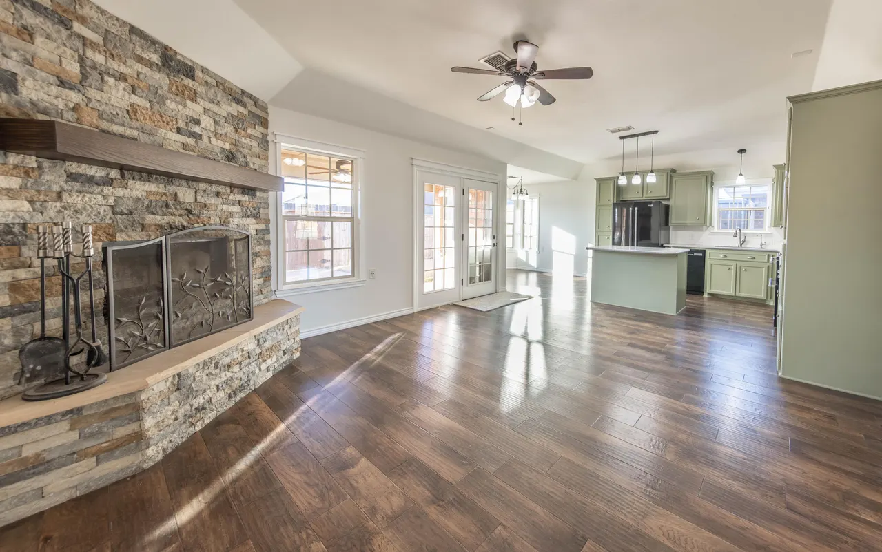 Photo 13 — 501 N 8th Street, Wolfforth, TX 79382