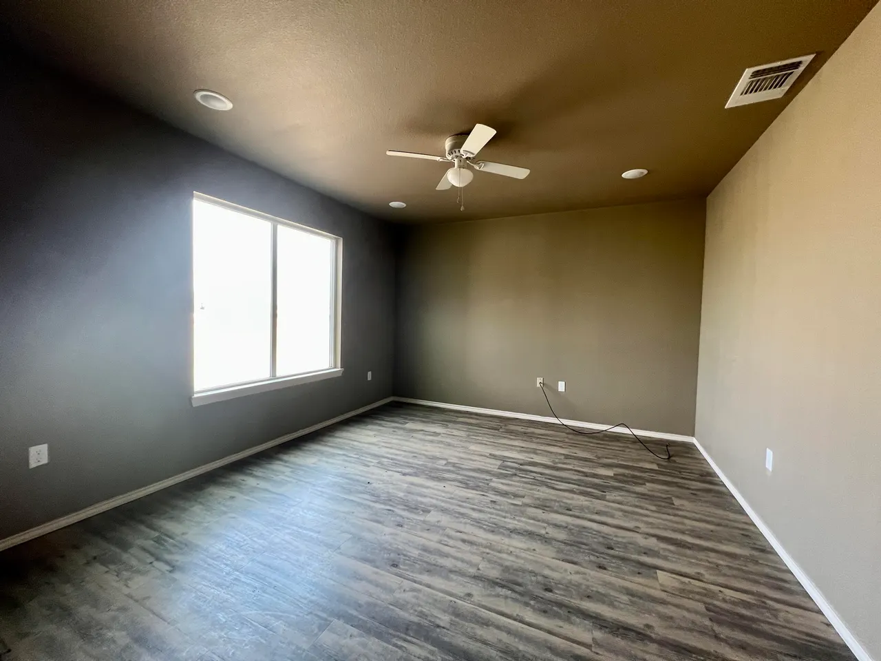 Photo 2 — 2307 Cedar Avenue, Lubbock, TX 79404