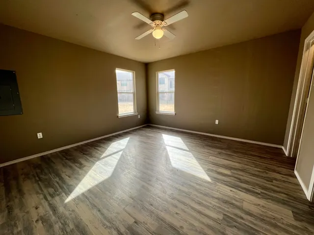 Photo 8 — 2307 Cedar Avenue, Lubbock, TX 79404