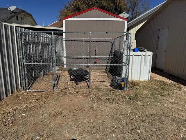 Photo 7 — 302 S Avenue G, Lamesa, TX 79331