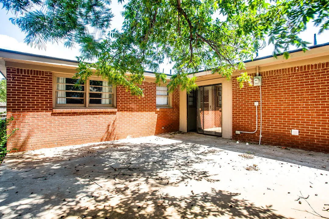 Photo 13 — 2802 54th Street, Lubbock, TX 79413
