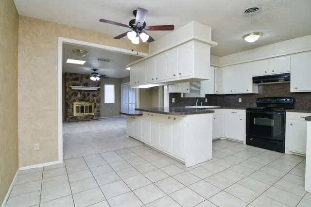 Photo 4 — 801 13th Street, Shallowater, TX 79363