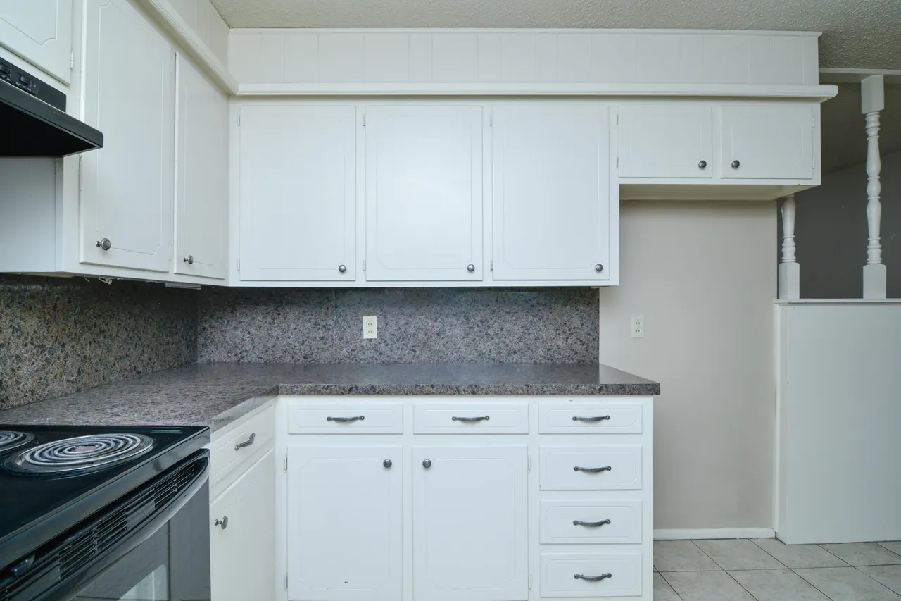 Photo 14 — 801 13th Street, Shallowater, TX 79363