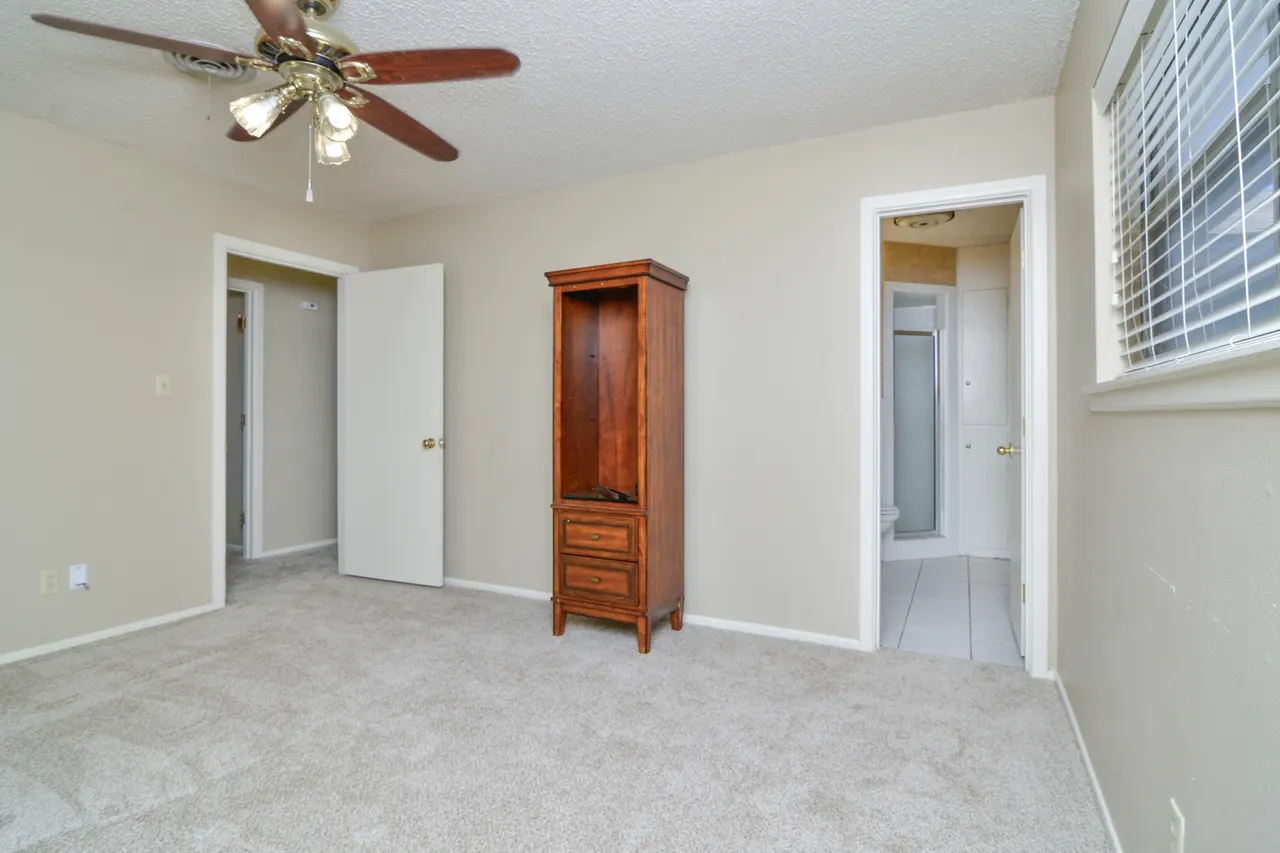 Photo 5 — 801 13th Street, Shallowater, TX 79363