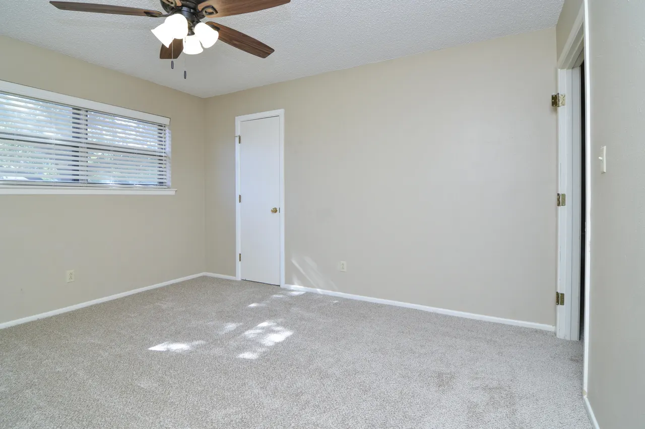 Photo 32 — 801 13th Street, Shallowater, TX 79363