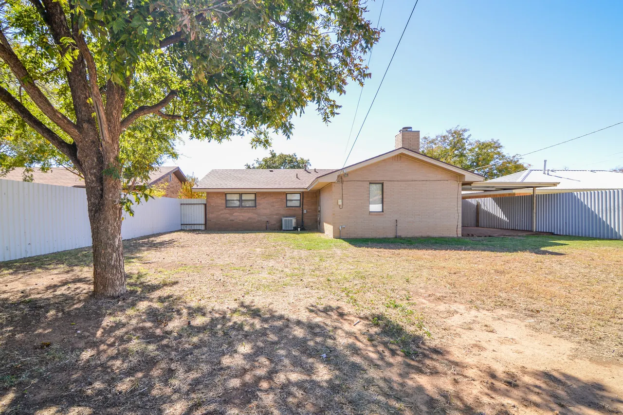 Photo 42 — 801 13th Street, Shallowater, TX 79363