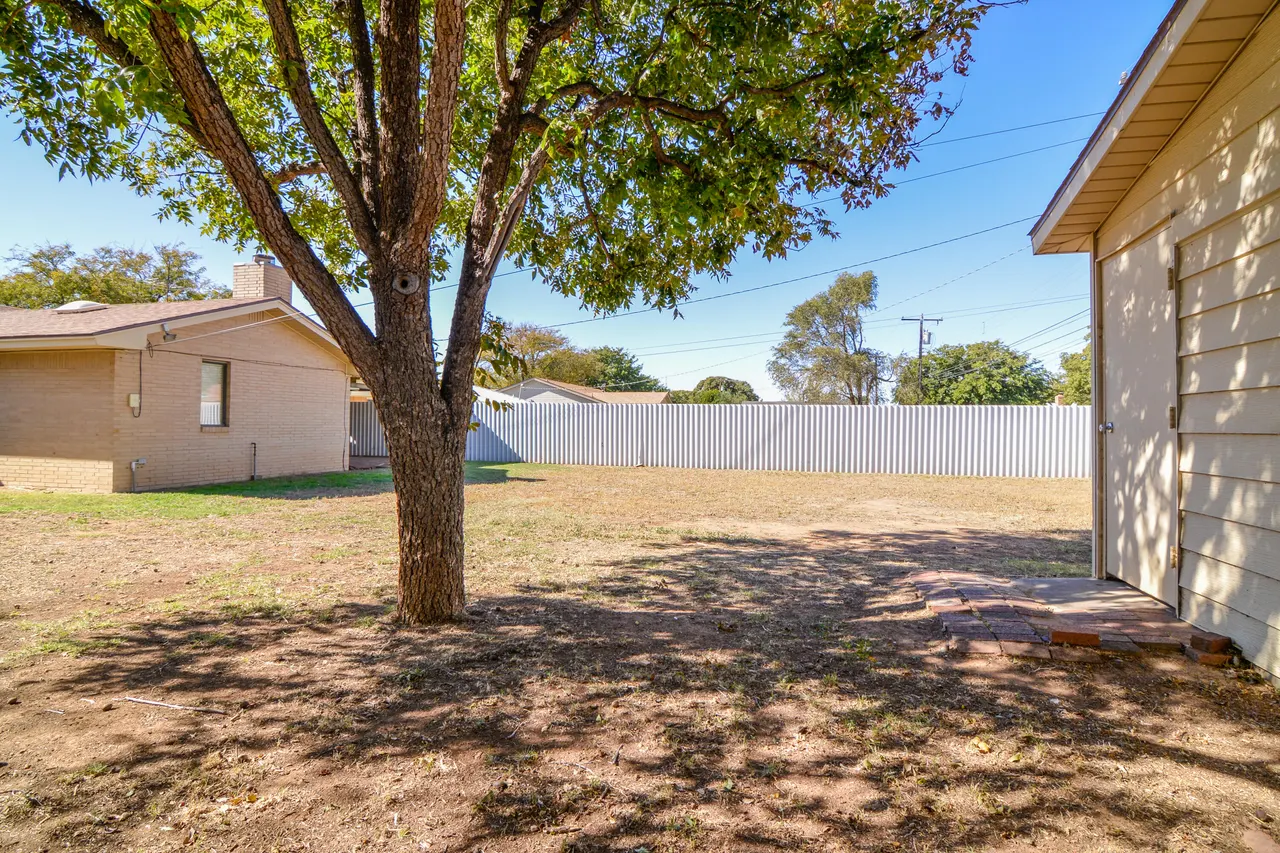 Photo 43 — 801 13th Street, Shallowater, TX 79363