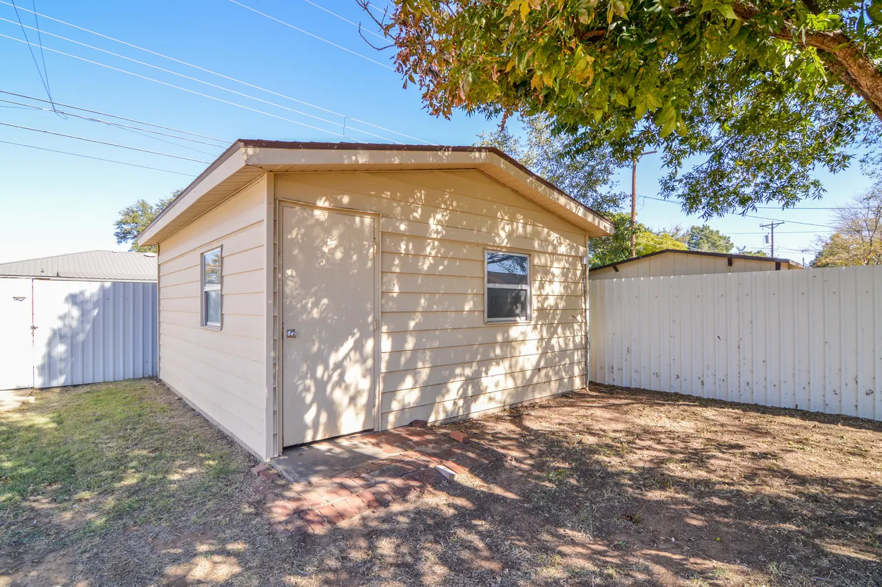 Photo 45 — 801 13th Street, Shallowater, TX 79363