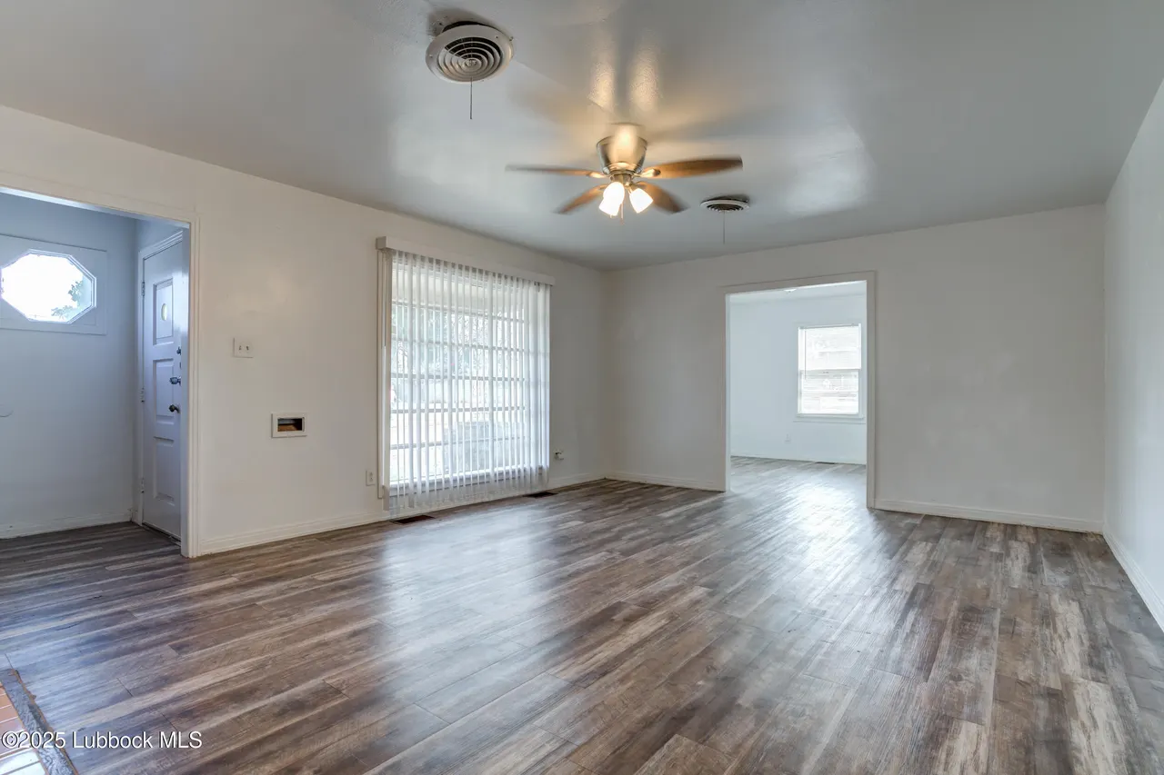 Photo 5 — 2624 32nd Street, Lubbock, TX 79410