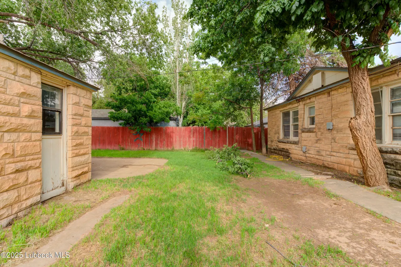 Photo 40 — 2624 32nd Street, Lubbock, TX 79410