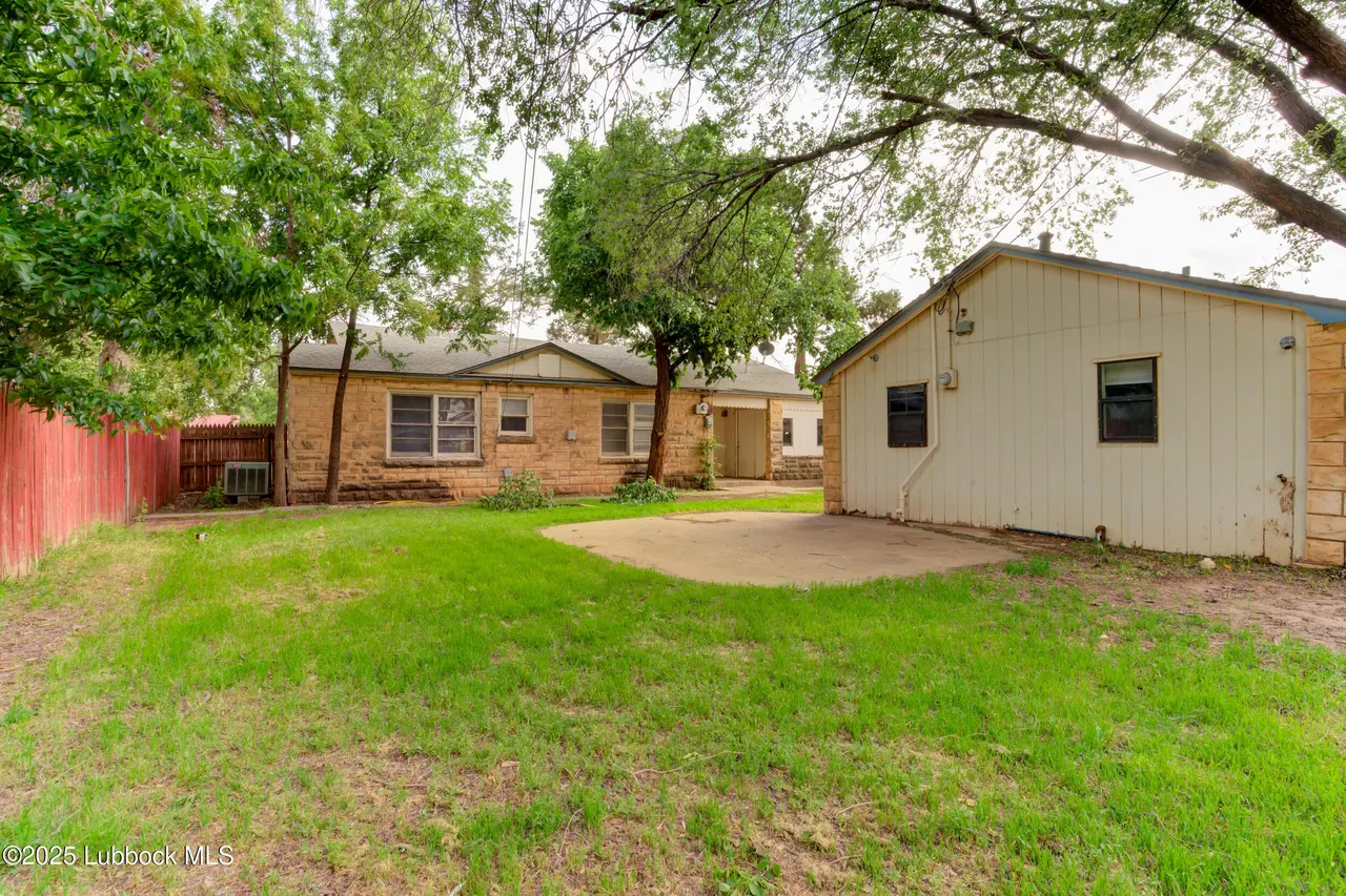 Photo 42 — 2624 32nd Street, Lubbock, TX 79410