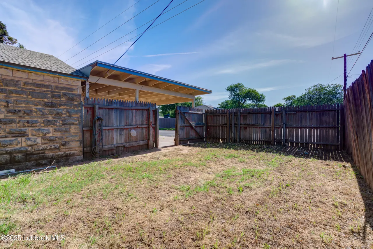 Photo 46 — 2624 32nd Street, Lubbock, TX 79410