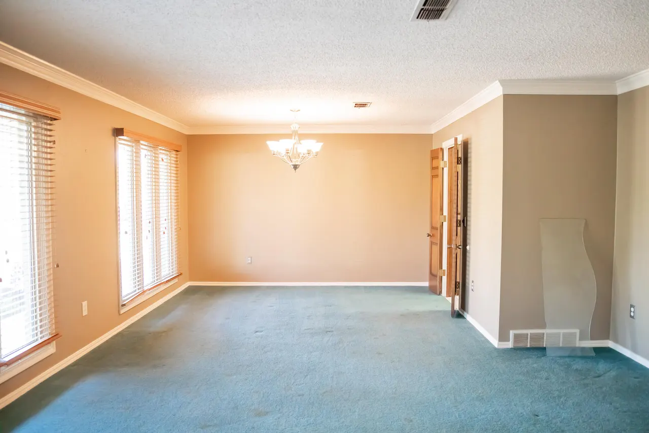 Photo 12 — 6607 Peoria Avenue, Lubbock, TX 79413