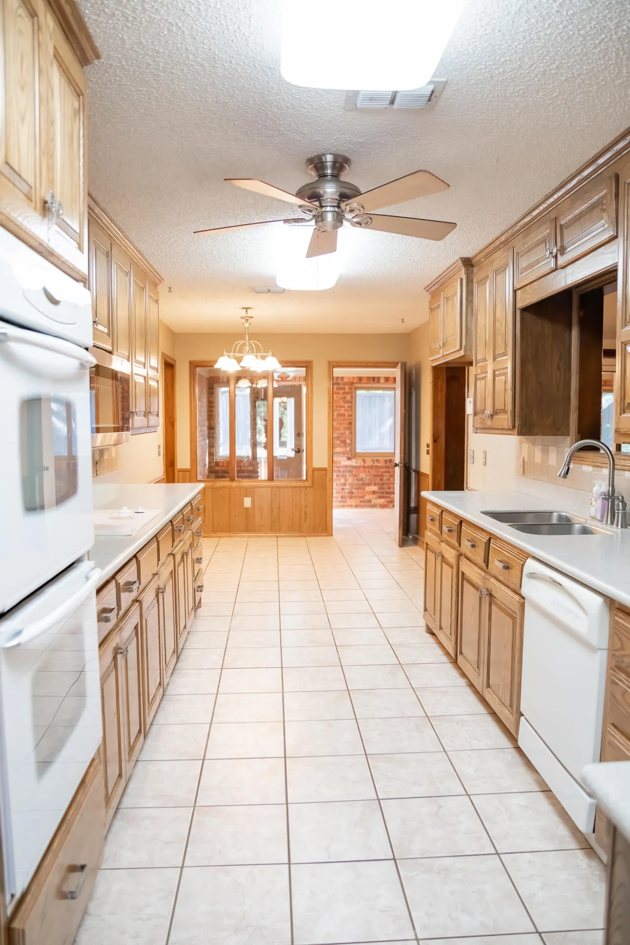 Photo 5 — 6607 Peoria Avenue, Lubbock, TX 79413