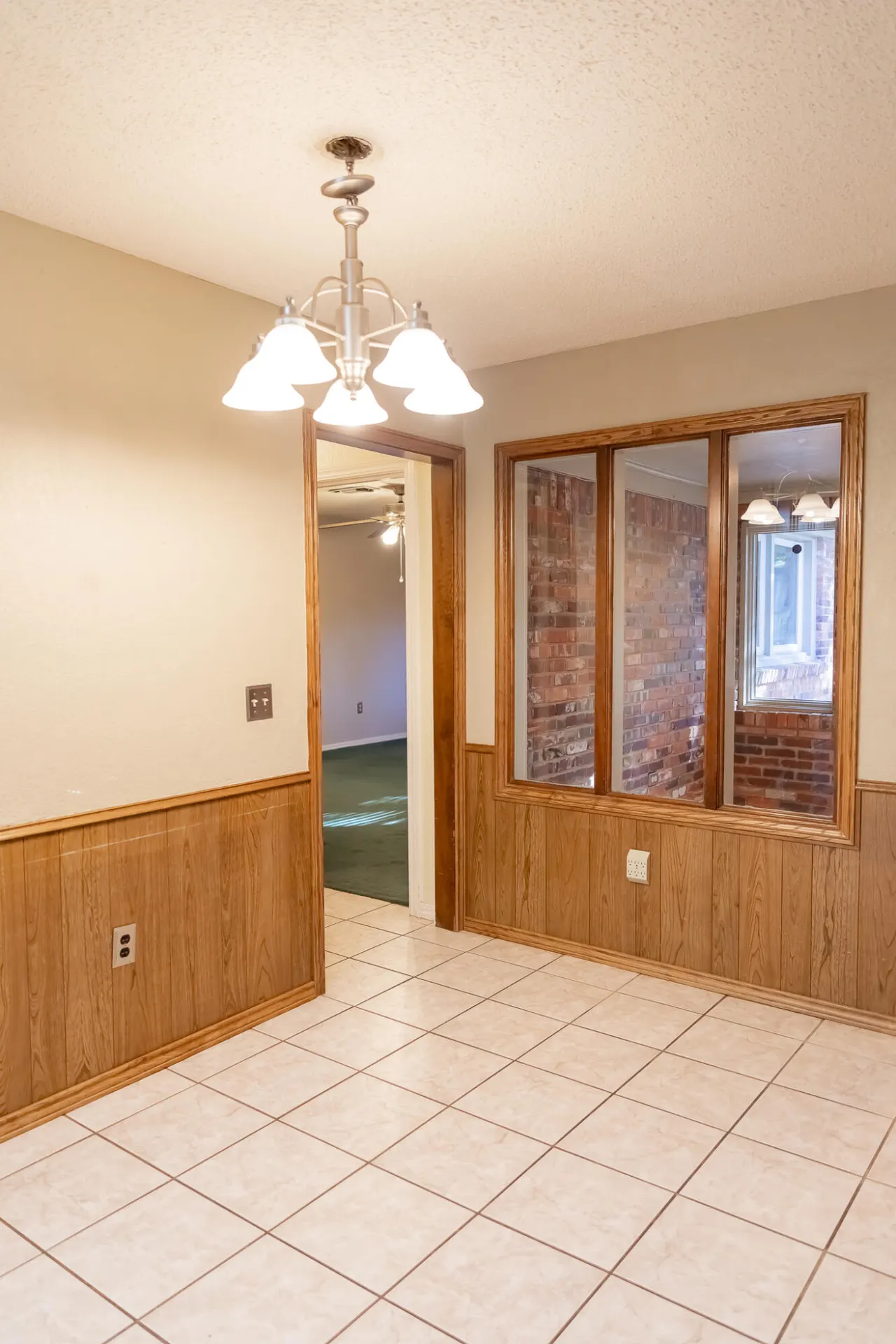 Photo 8 — 6607 Peoria Avenue, Lubbock, TX 79413