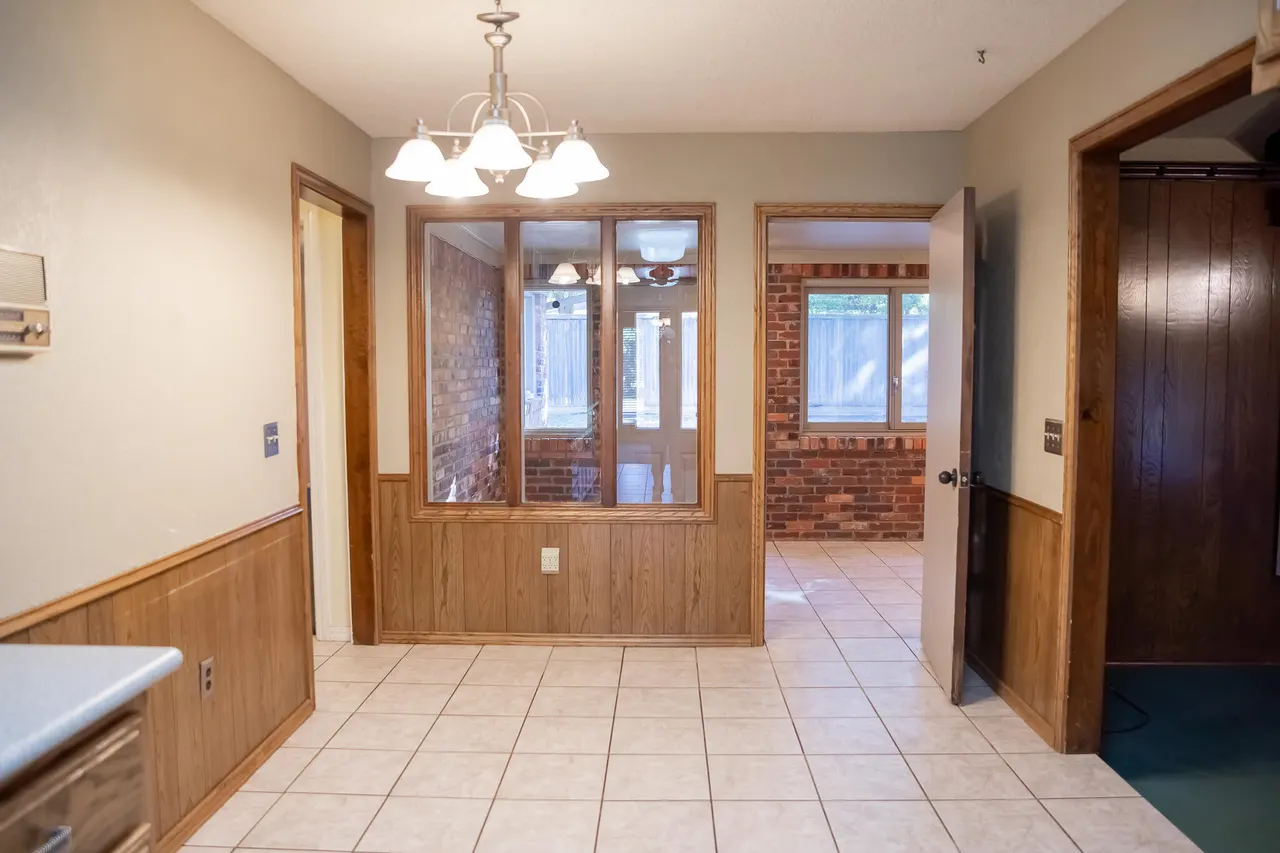 Photo 9 — 6607 Peoria Avenue, Lubbock, TX 79413
