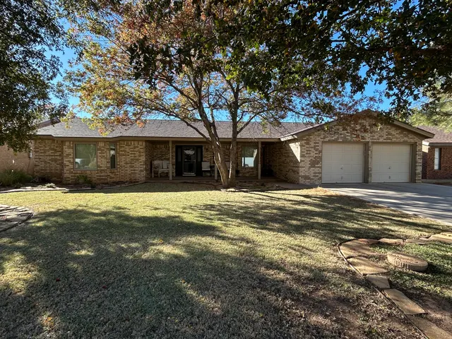 Front exterior — 2036 Longhorn Drive, Levelland, TX 79336