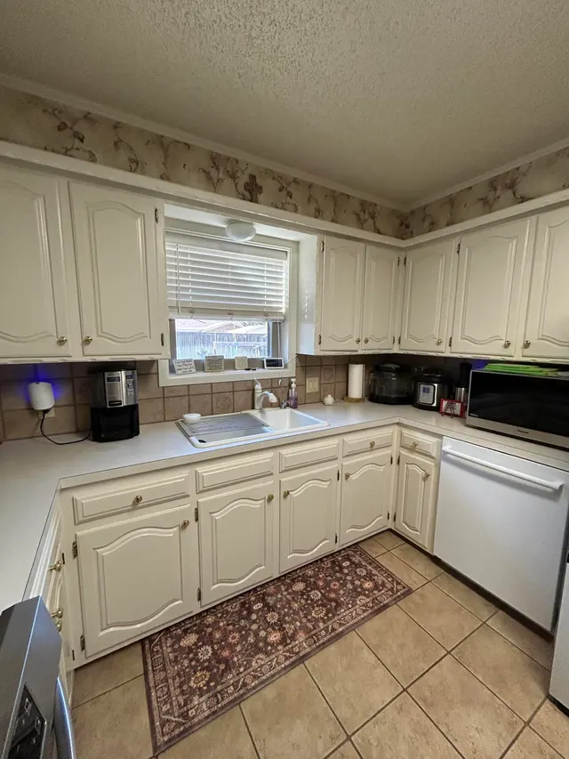 Photo 7 — 2036 Longhorn Drive, Levelland, TX 79336