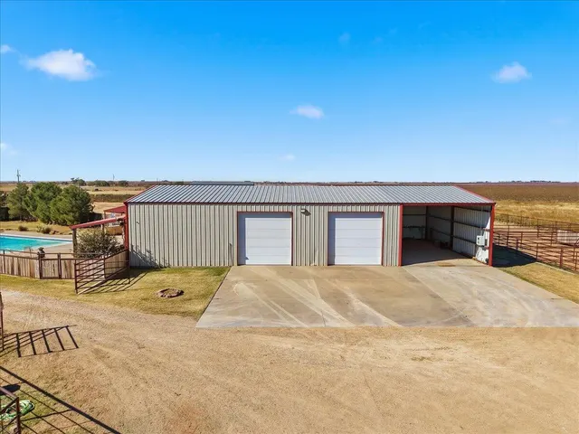 Photo 6 — 5901 E County Rd 7900, Slaton, TX 79364