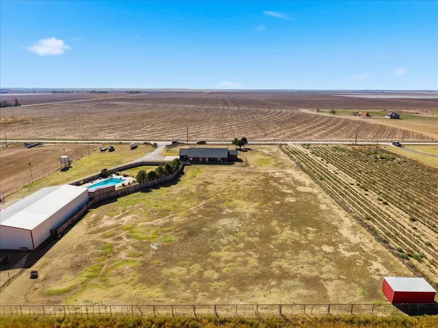 Photo 8 — 5901 E County Rd 7900, Slaton, TX 79364