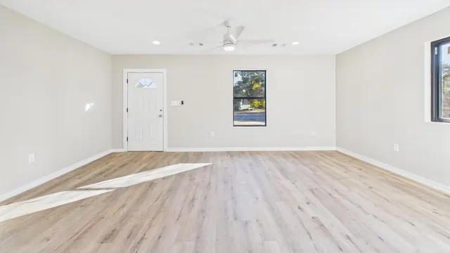 Photo 5 — 2112 31st Street, Lubbock, TX 79411